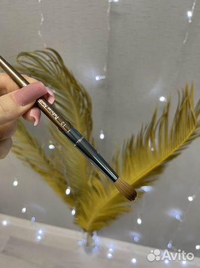 Кисть для акрила