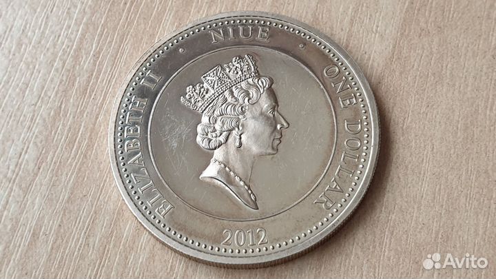 Монета серебро Ниуэ 2012 год, Елизавета 2