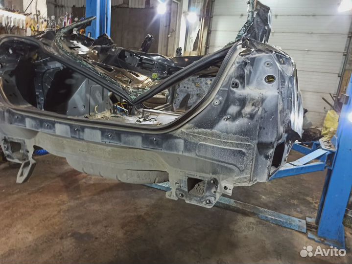 Панель задняя Ford Focus 3