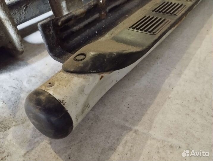 Подножки (пороги) Митсубиси Паджеро спорт 2