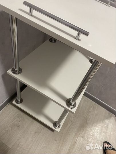 Тележка косметологическая