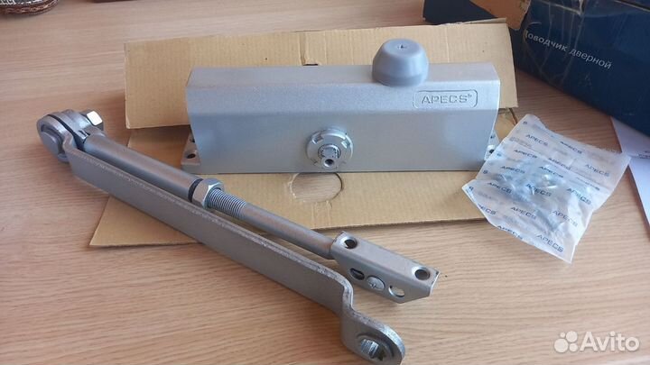 Доводчик дверной Apecs DC-02/120