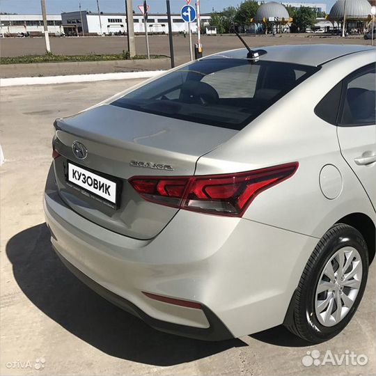 Бампер задний в цвет Hyundai Solaris 2