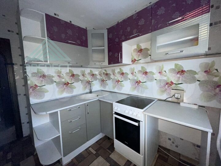 3-к. квартира, 60 м², 3/10 эт.