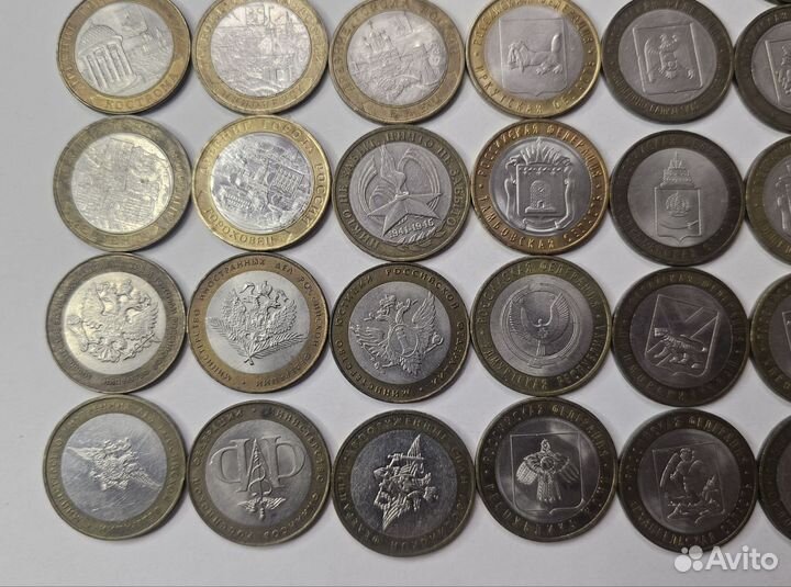Юбилейные монеты 10рублей биметалл