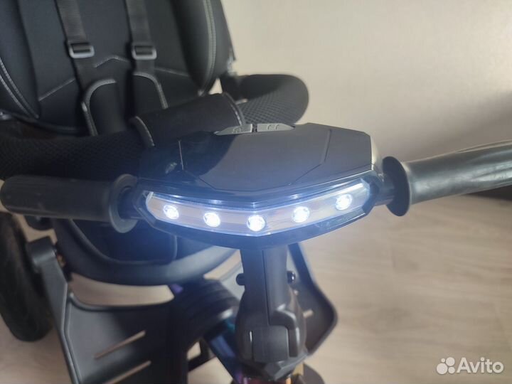 Трехколесный велосипед