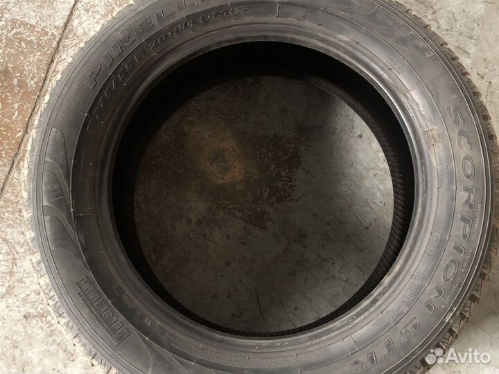 Pirelli Scorpion STR 275/55 R20