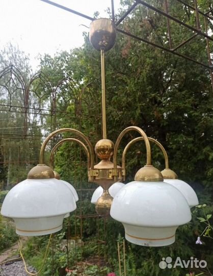 Люстра старинная, большая, рабочая