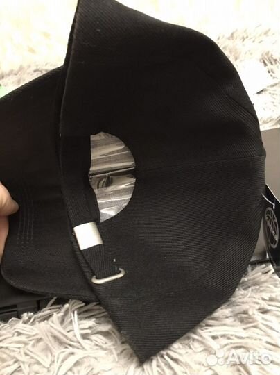 Кепки черные без логотиров 2 шт