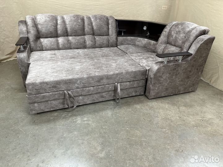 Диван угловой