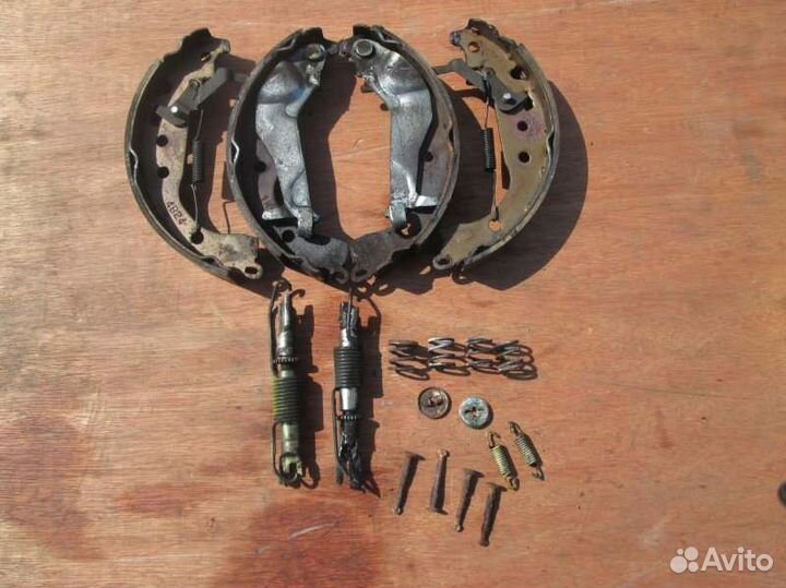 Тормозной механизм задний Toyota Platz NCP16