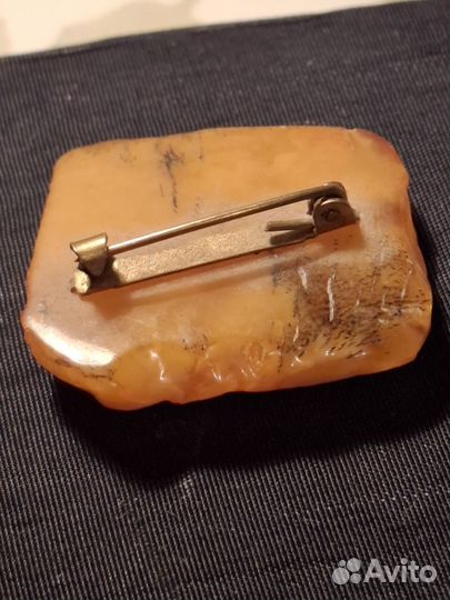 Знак на янтаре 4я всесоюзная конф. Калининград