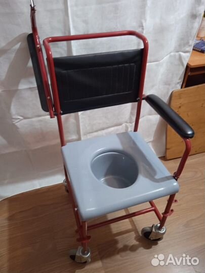 Кресло-каталка с санитарным оснащением