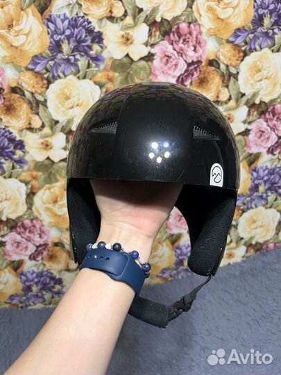 Шлем горнолыжный