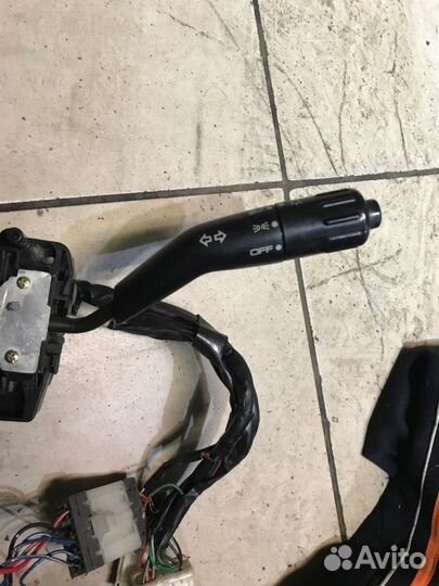 Блок подрулевых переключателей Mitsubishi Pajero