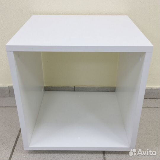 Полка / напольная / для книг / белая