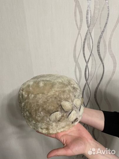 Шапки меховые натуральные женские