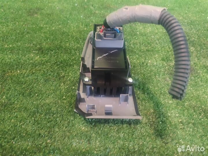 Кнопка стеклоподъемника Honda Accord 8 (CU) 2009