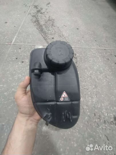 Расширительный бачок mercedes