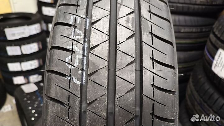 Yokohama BluEarth-Van RY55 215/65 R16C 109T