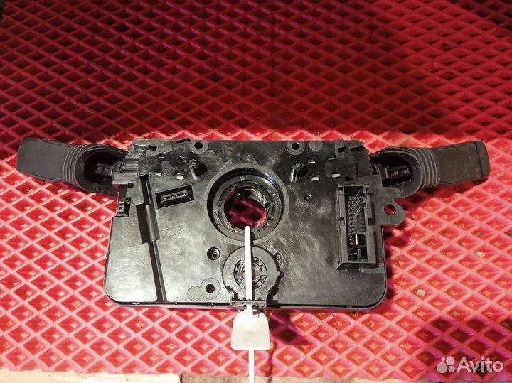 Переключатель подрулевой Opel Astra H