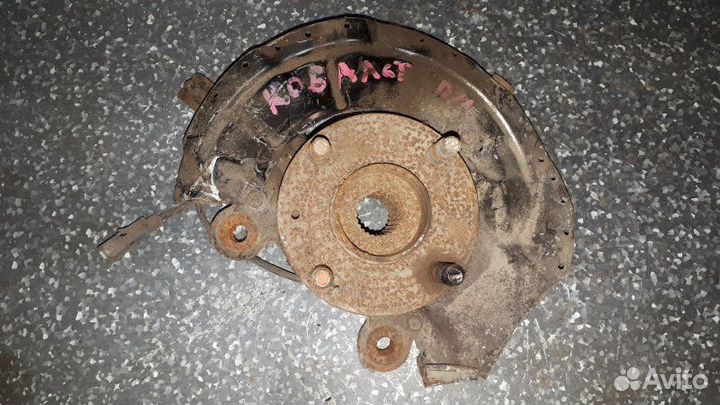 Кулак поворотный передний левый Chevrolet Cobalt