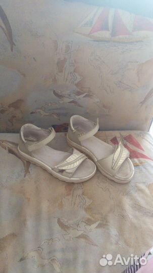 Босоножки для девочки