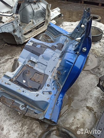 Крыло Б/У G2YB71410