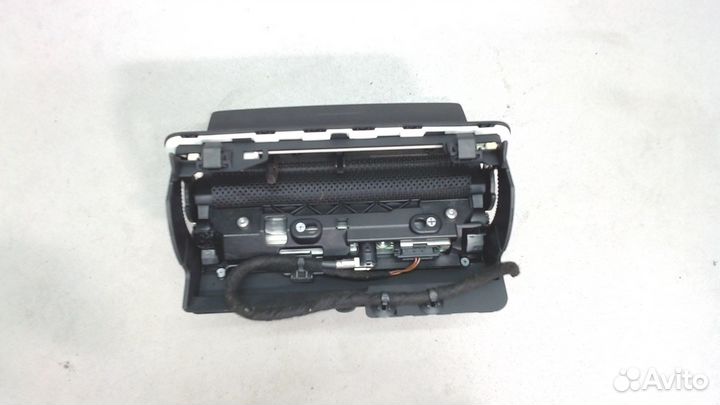 Дисплей компьютера Audi Q3, 2012