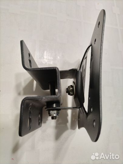 Крепление TV к стене 24 диагональ