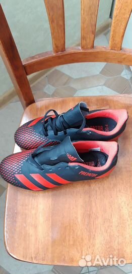 Футбольные бутсы Adidas Predator