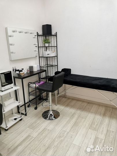 Рабочее место бровиста, аренда