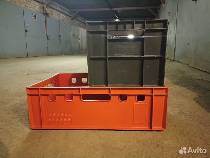 Пластиковые ящики для хранения бу