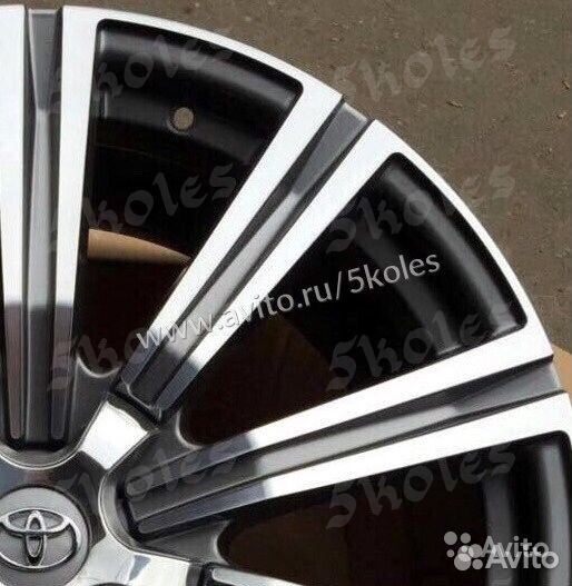 Комплект дисков на Toyota Land Cruiser 200 R21