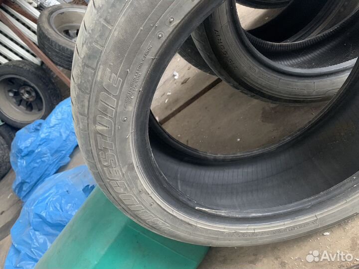 Bridgestone Potenza RE010 215/50 R17