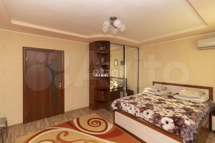 2-к. квартира, 67 м², 8/16 эт.