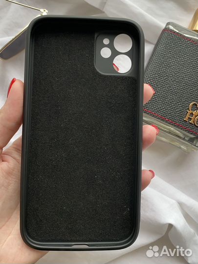 Чехол на iPhone 11