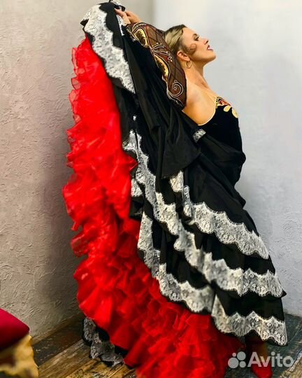 Тренер по растяжке, хореограф