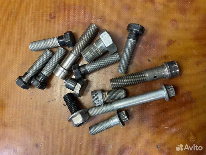 Запчасти поштучно Harley Davidson