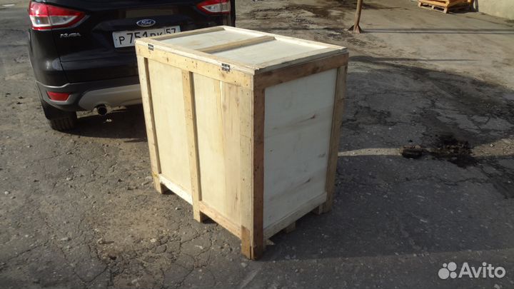 Ящики для хранения или перевозки. Будка для собаки