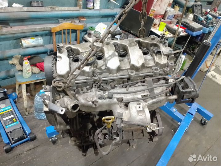 Двигатель 2.2 d4eb