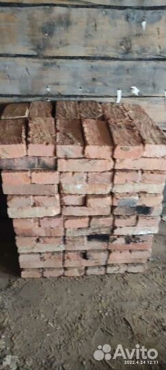 Кирпич красный огнеупорный бу