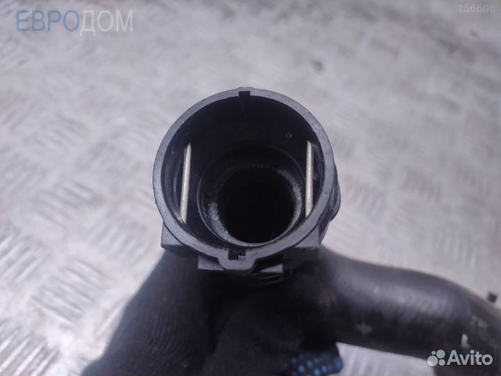 Патрубок верхний b48 на BMW G21 s1156977