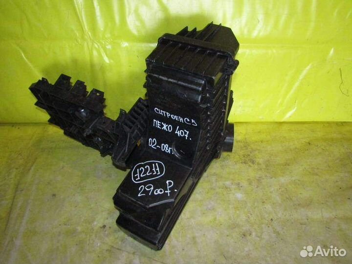 Корпус фильтра Peugeot 407 02-08г 12211