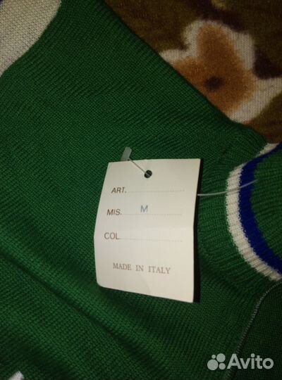 Продам тёплую футболку. Раритет. )