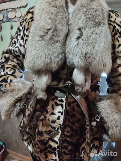 Искусственная шубка короткая