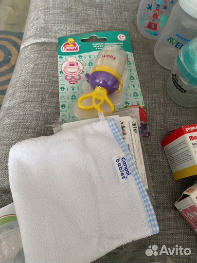 Бутылочки, соски к ним, поильник, пустышки