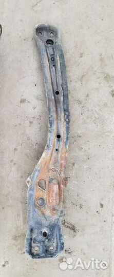 Поперечная балка тойота карина е