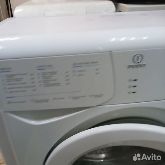 Стиральная машина Indesit wiun 104 на 3.5 кг