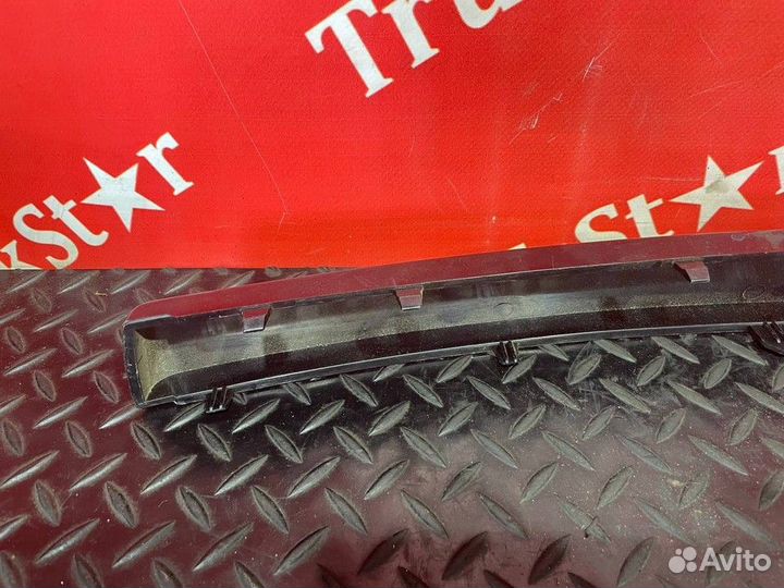 Молдинг верхней консоли правый Renault T